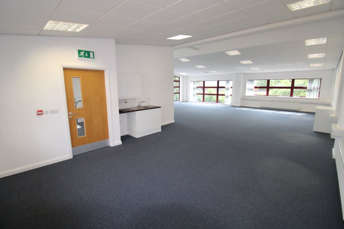 Industrial Unit in Hinckley - photo 3