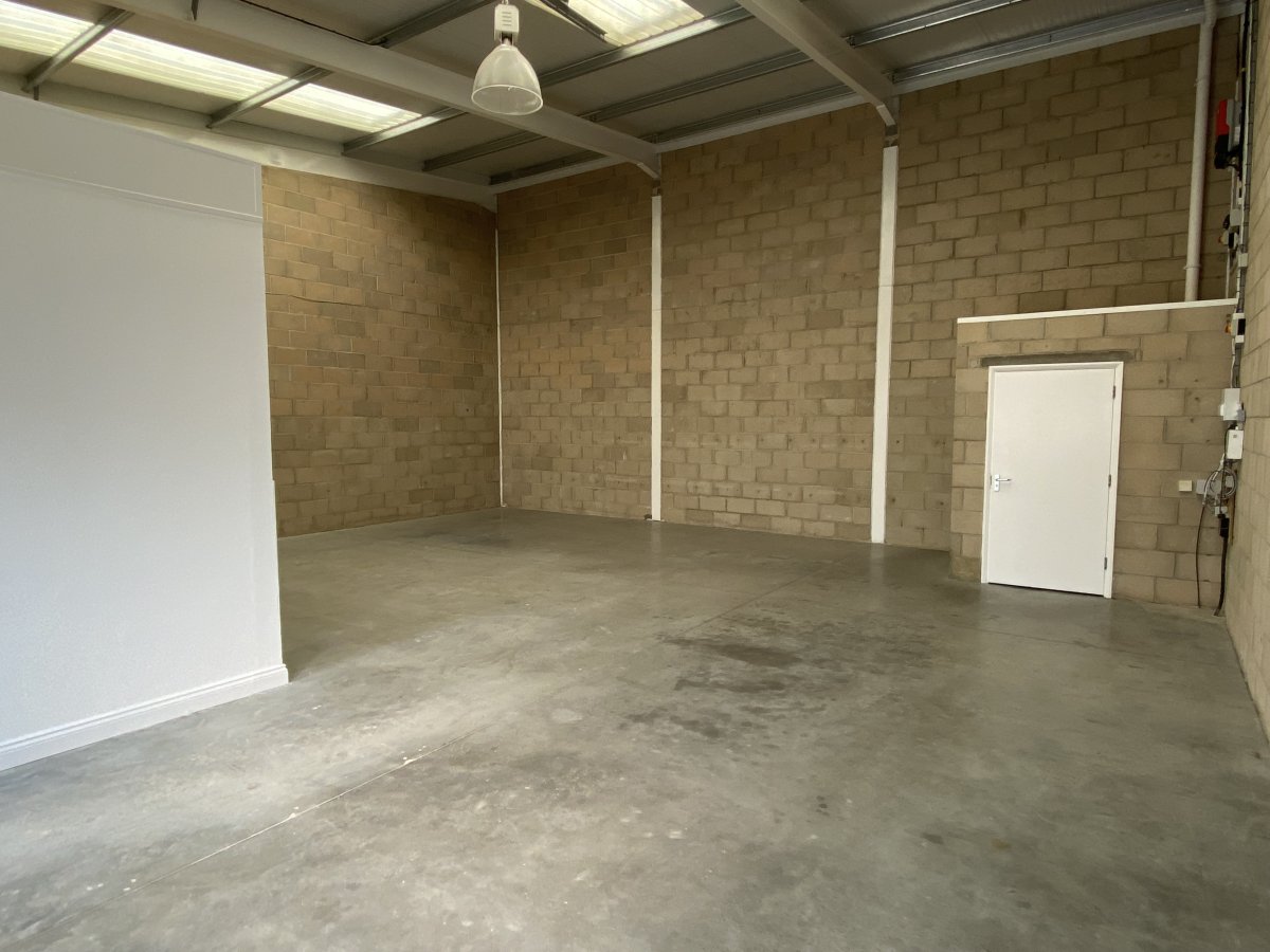 Industrial Unit in Shoreham - photo 3