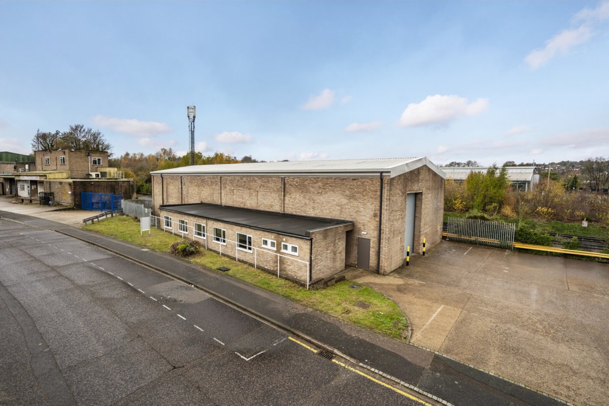 Industrial in Coulsdon