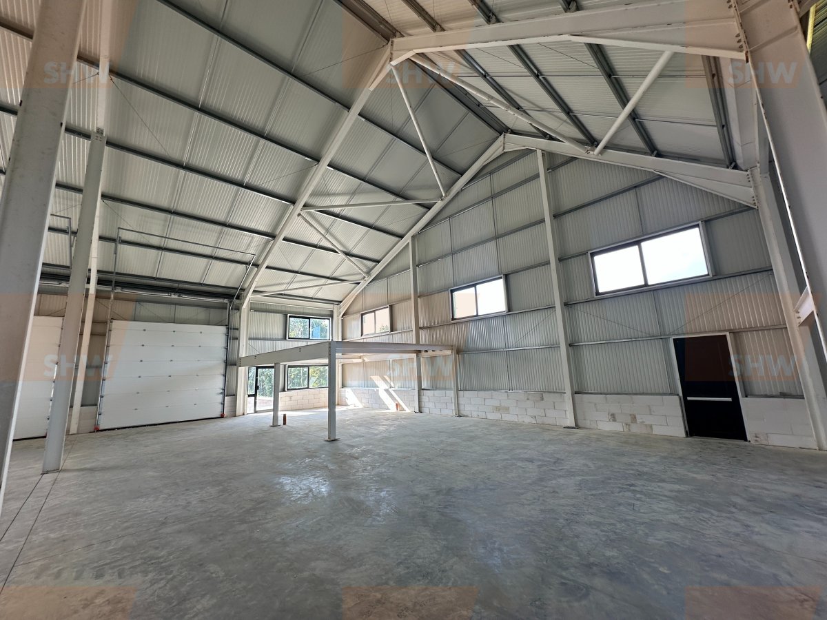 Industrial Unit in Eastbourne - photo 3