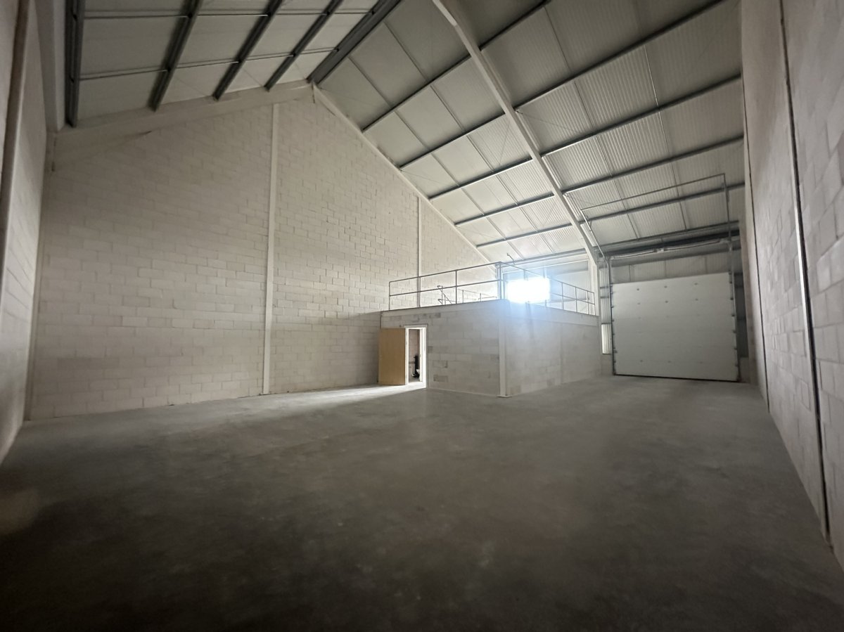 Industrial Unit in Eastbourne - photo 4