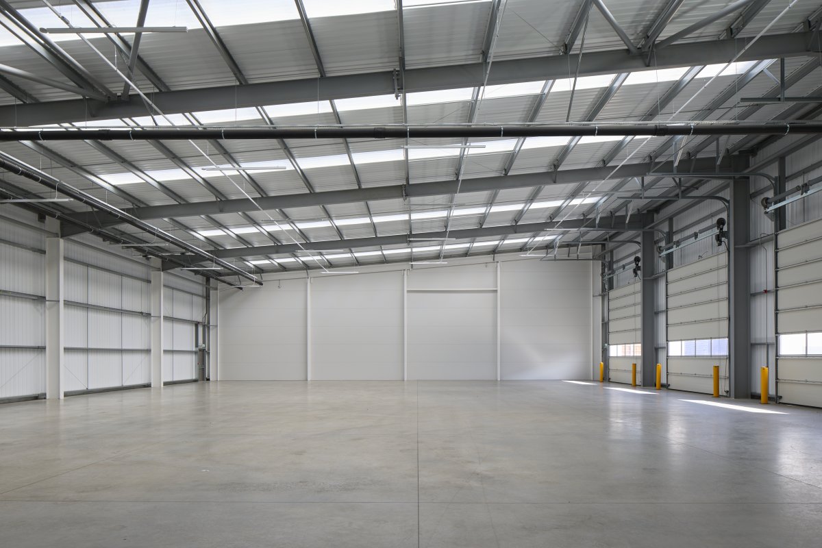 Industrial Unit in Croydon - photo 3