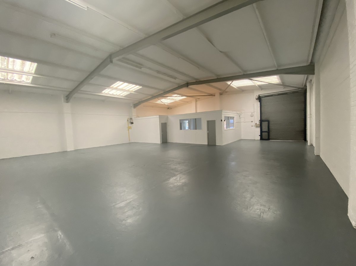 Industrial Unit in Littlehampton - photo 2