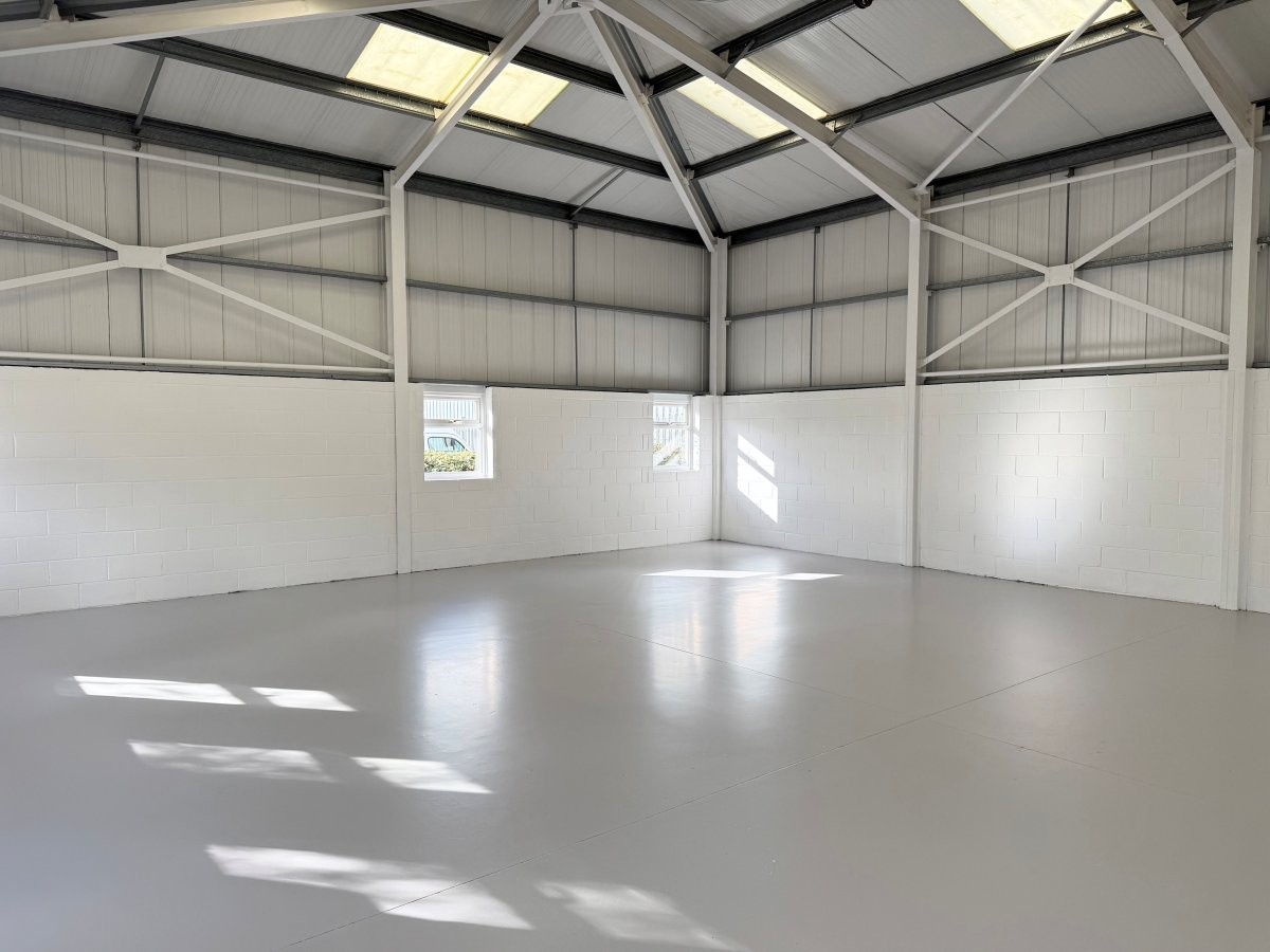 Industrial Unit in Shoreham By Sea - photo 3