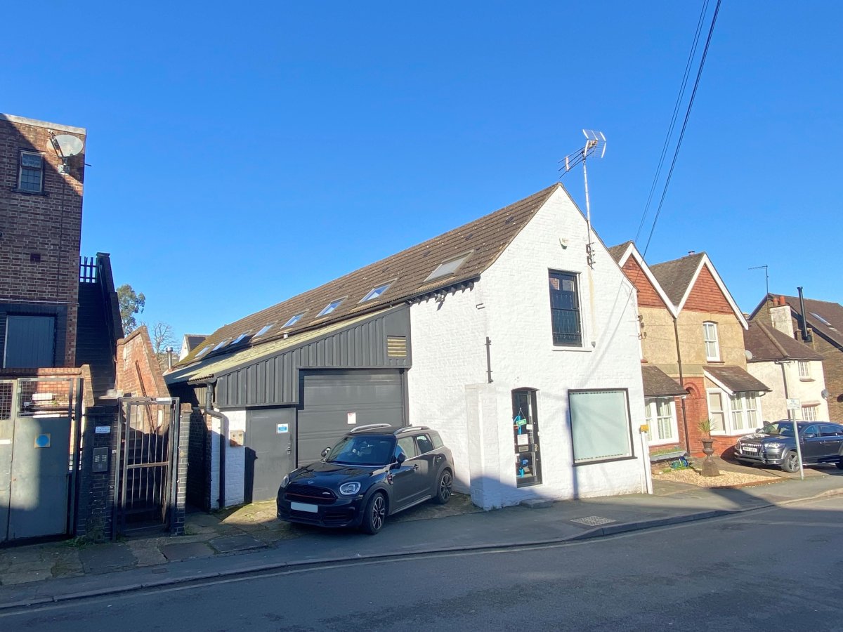 Industrial in Oxted