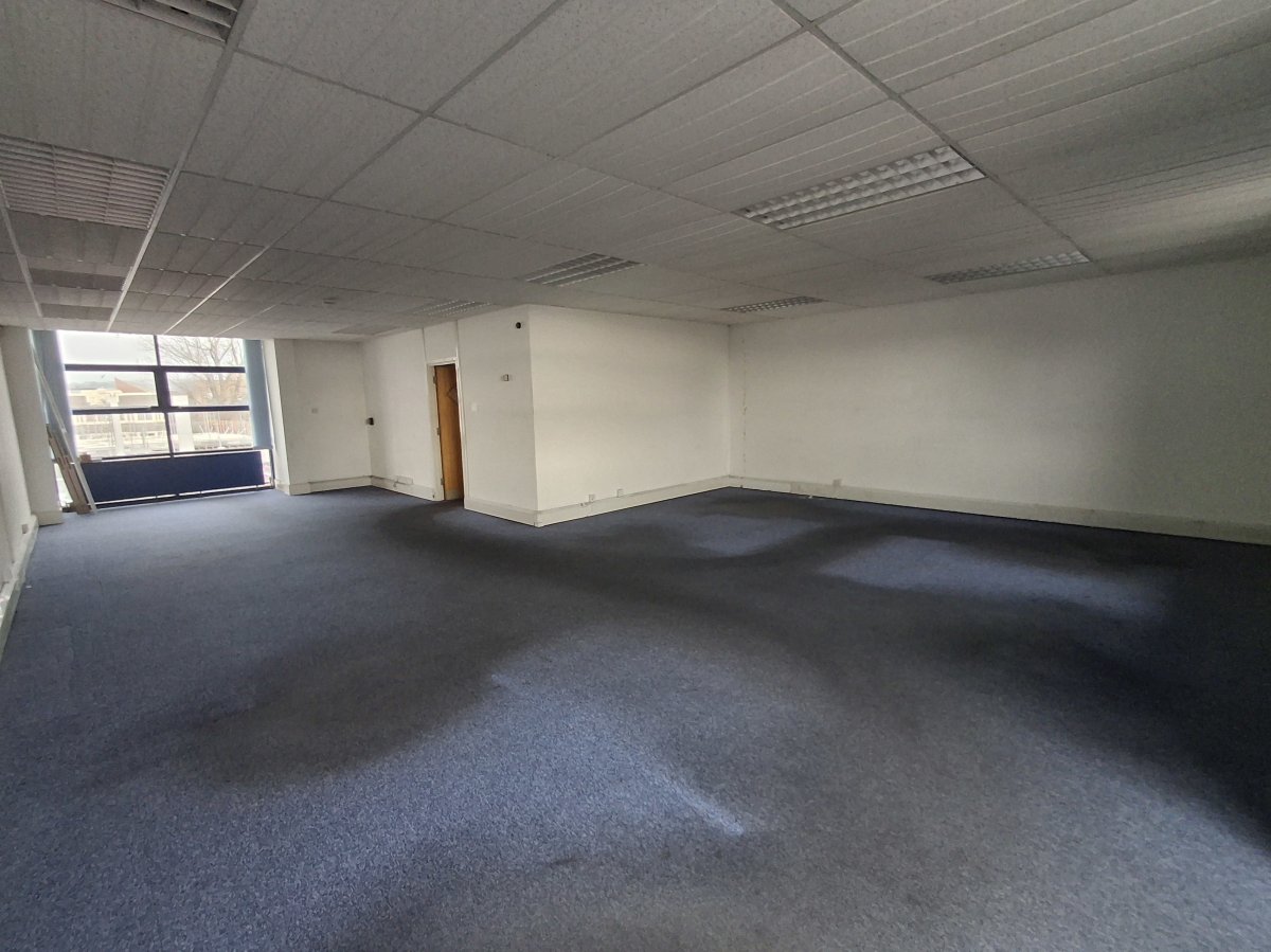 Industrial Unit in Shoreham By Sea - photo 4