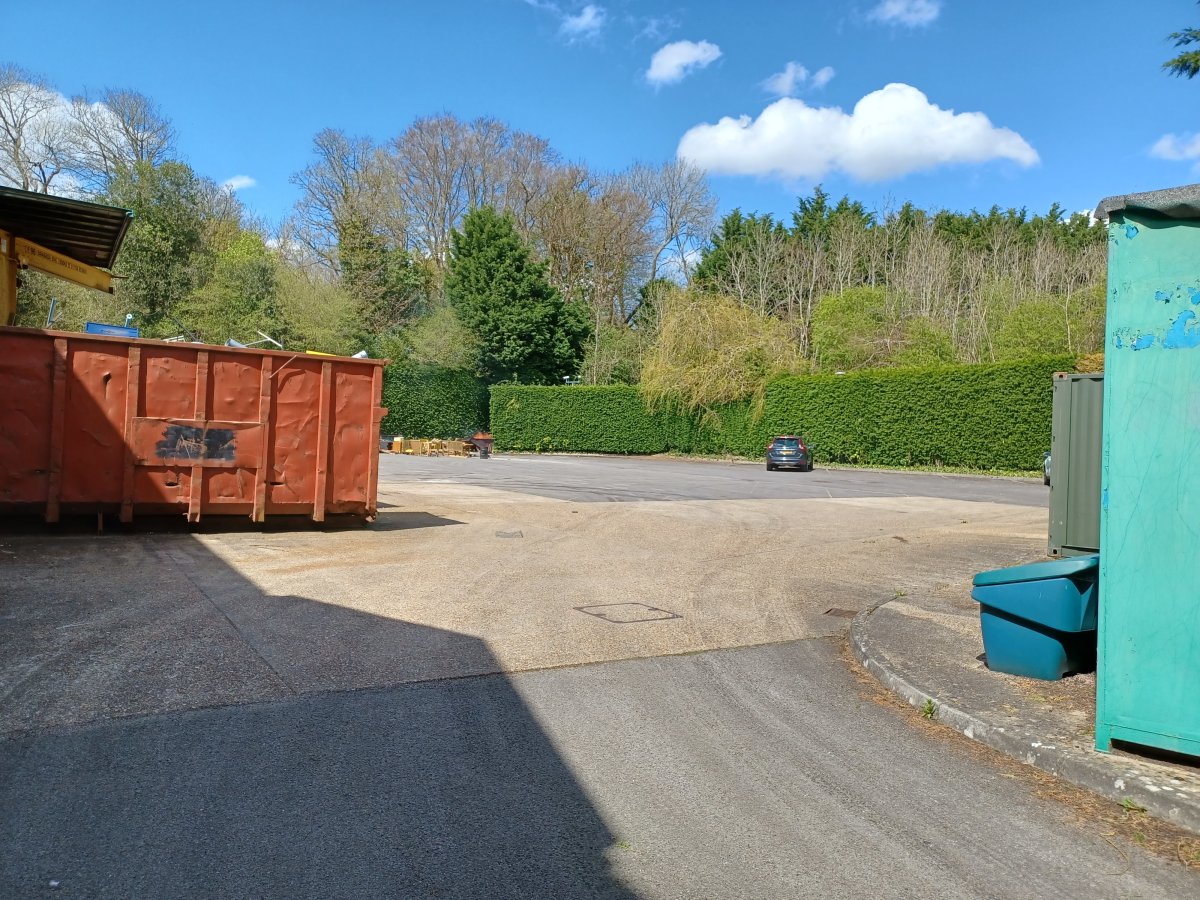 Industrial Unit in Tadworth - photo 3