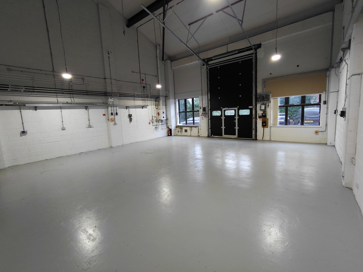 Industrial Unit in Dorking - photo 3