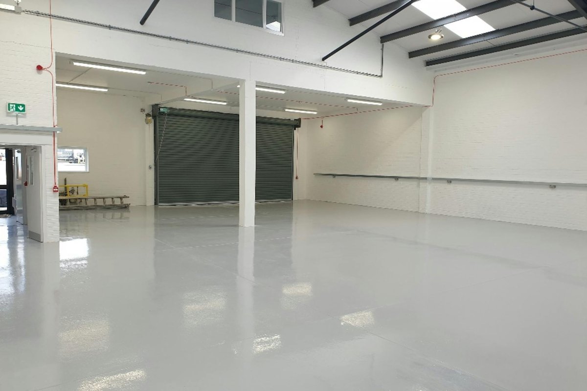 Industrial Unit in London - photo 2