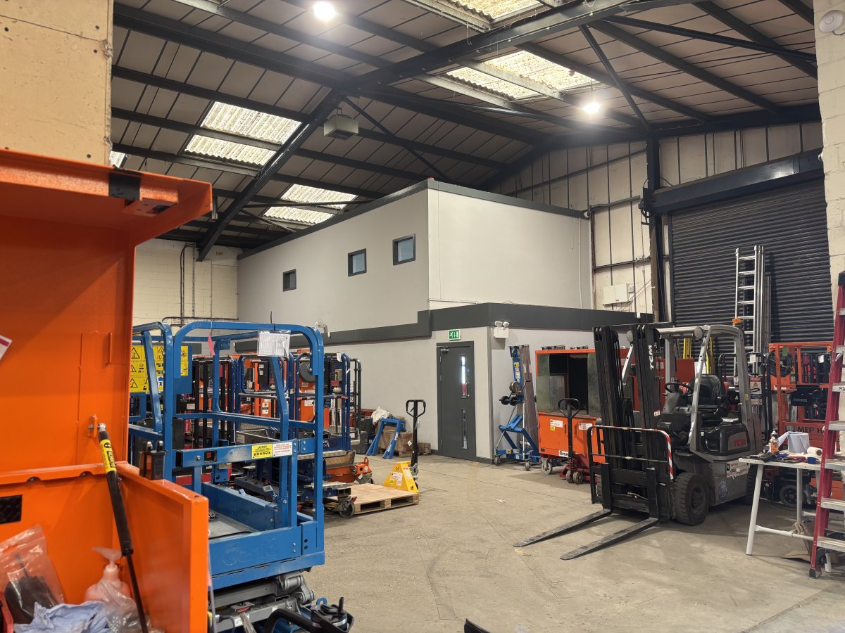 Industrial Unit in Sittingbourne - photo 4