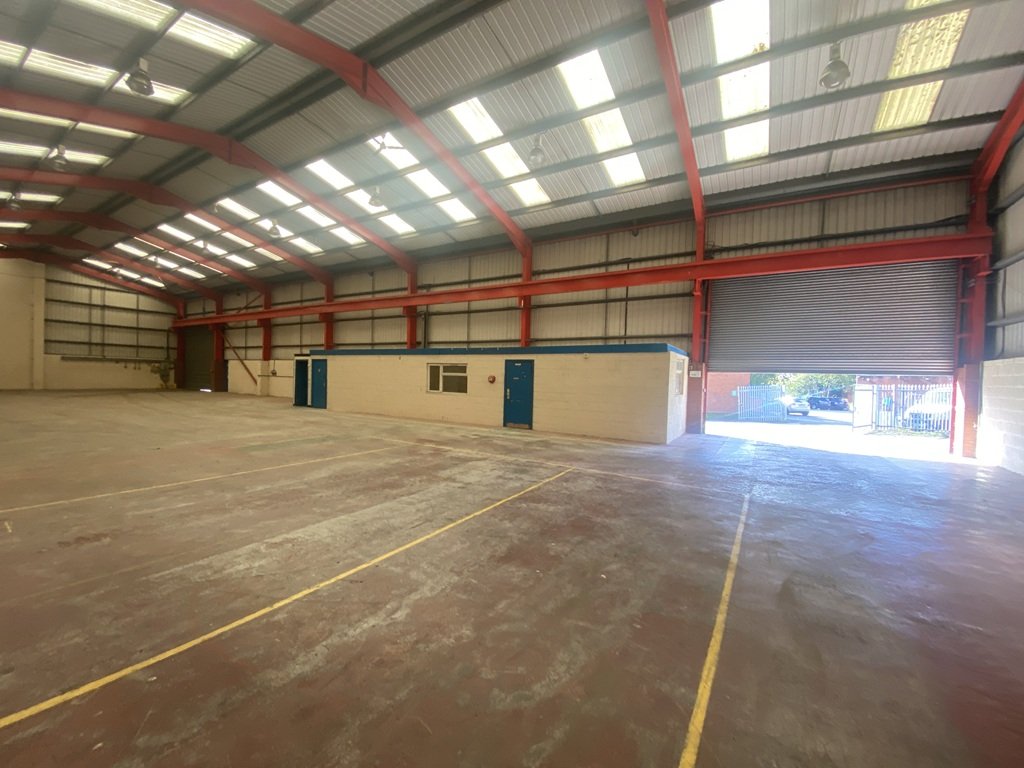 Industrial Unit in Brierley Hill - photo 3