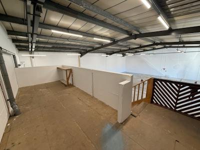 Industrial Unit in Peterborough - photo 3