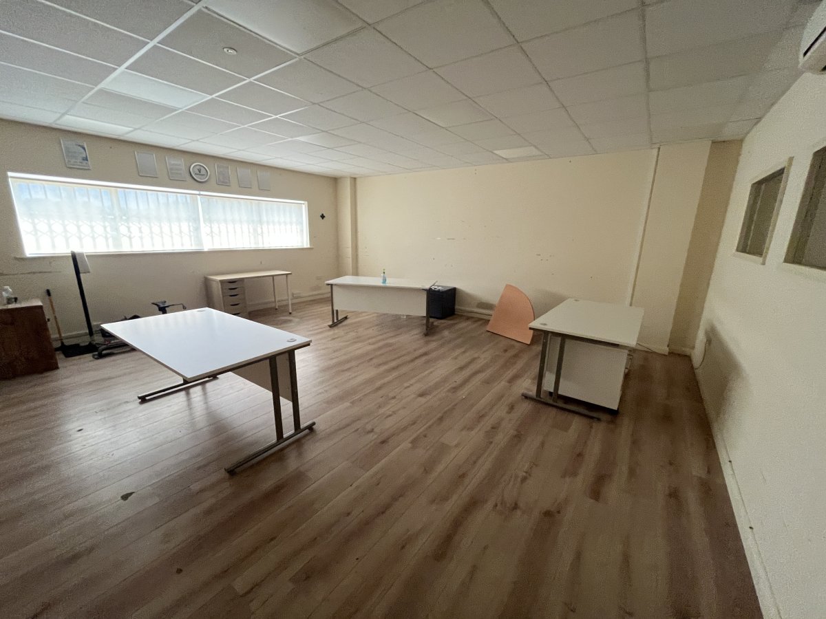 Industrial Unit in Ditchling - photo 4