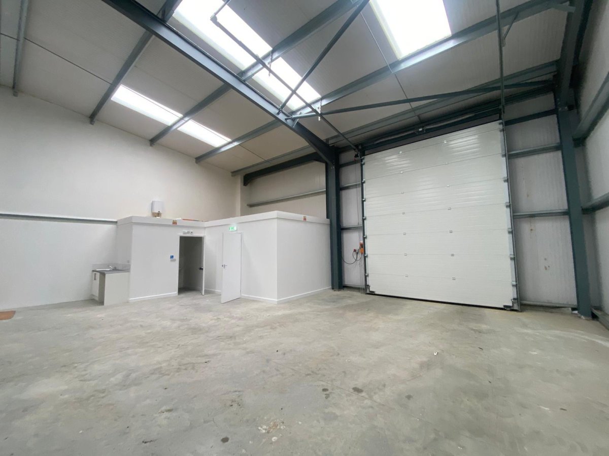 Industrial Unit in Attleborough - photo 3