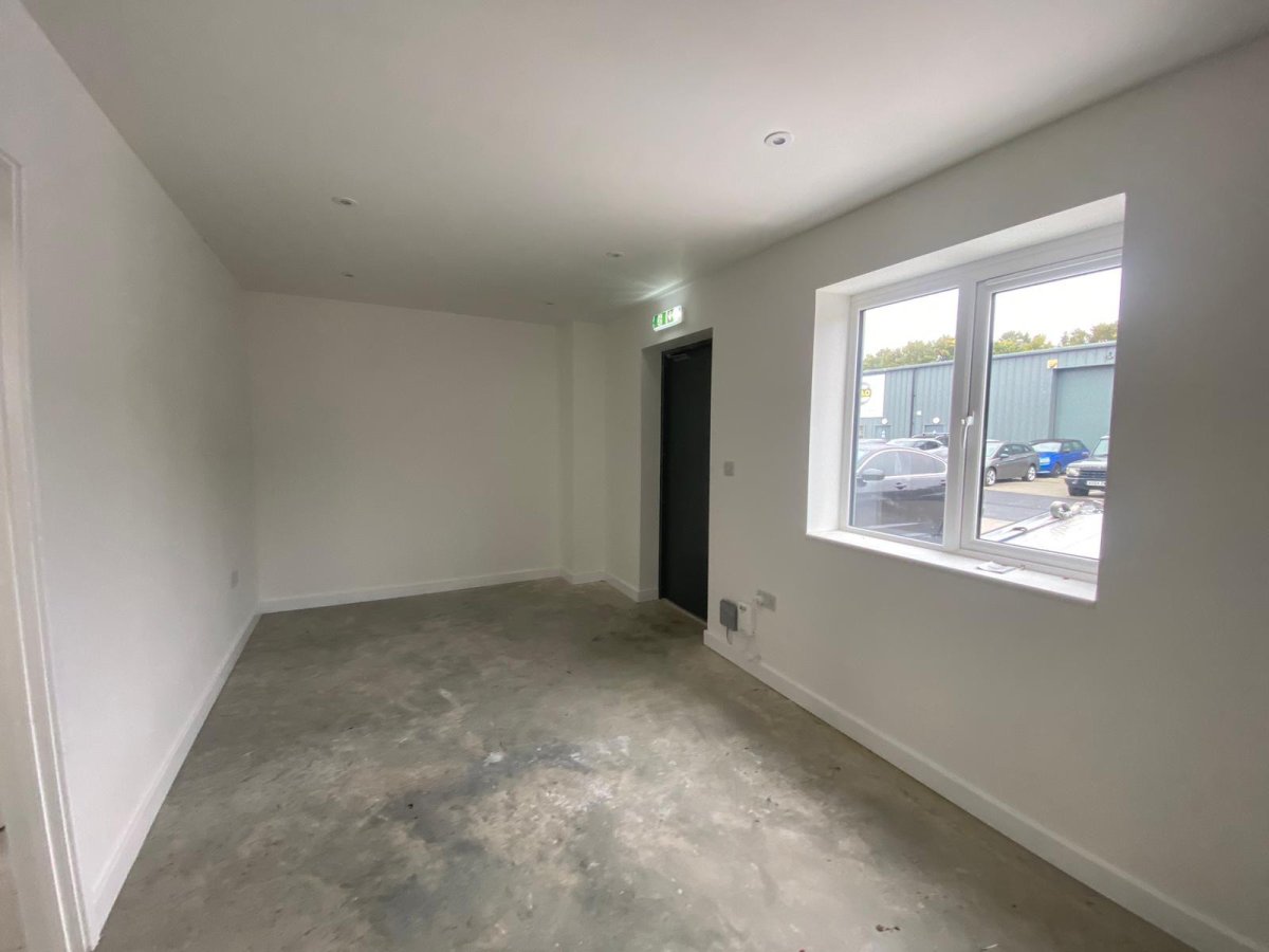 Industrial Unit in Attleborough - photo 4