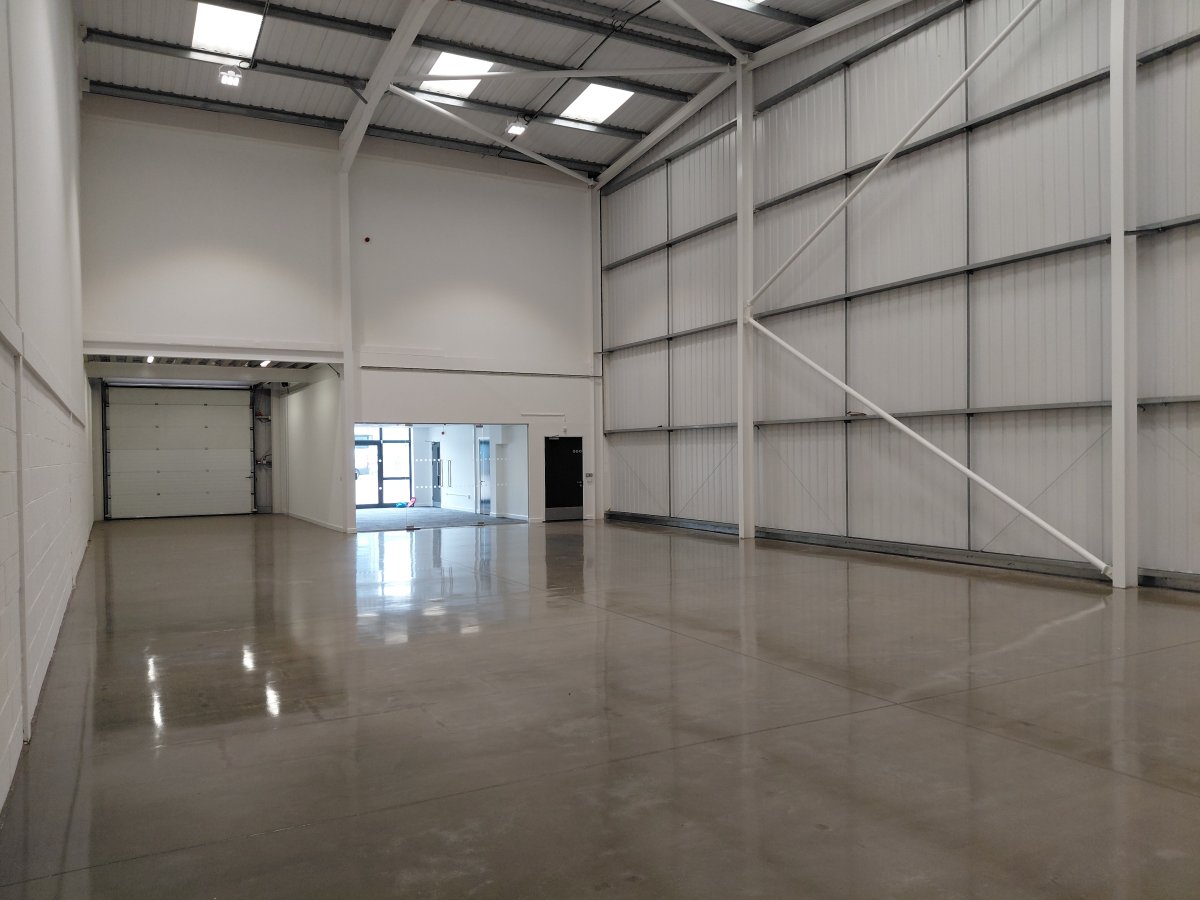 Industrial Unit in Croydon - photo 4