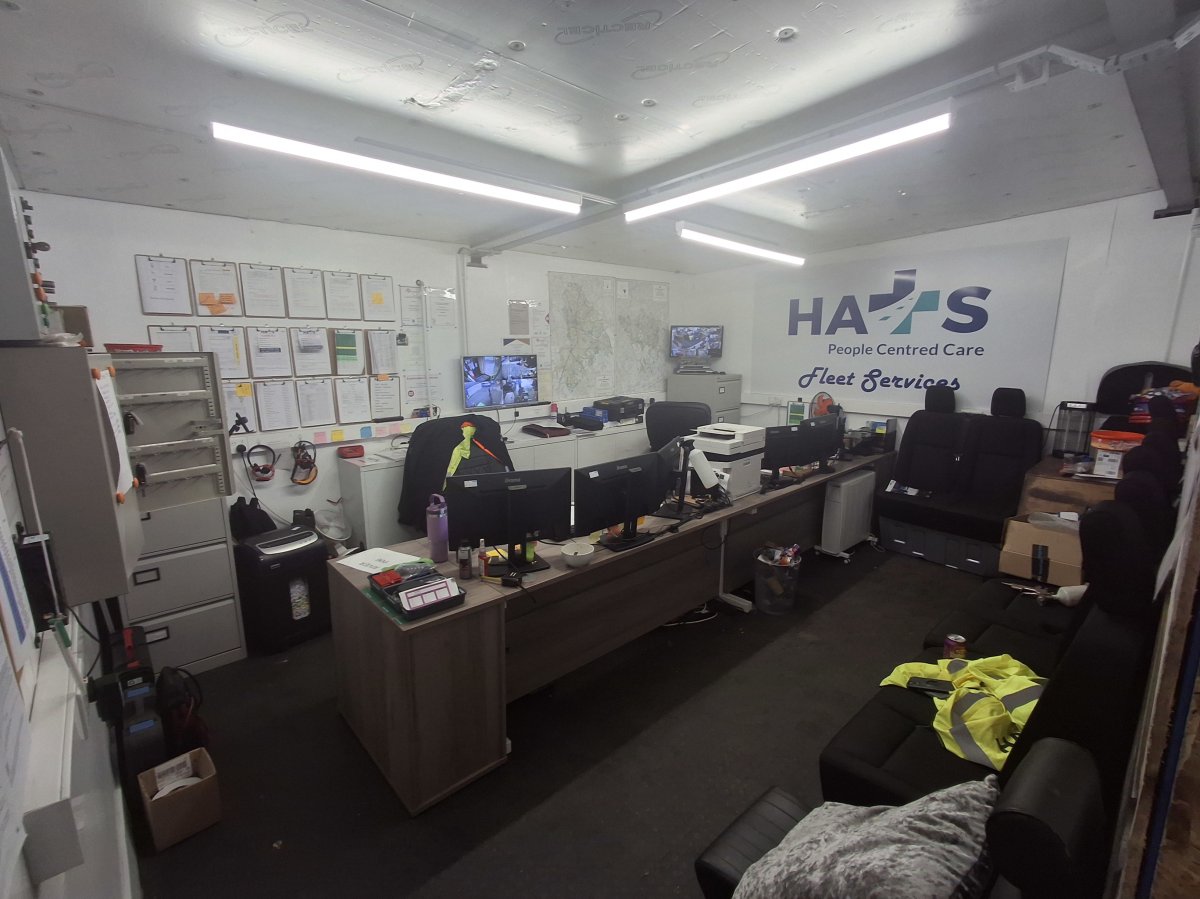 Industrial Unit in Croydon - photo 4