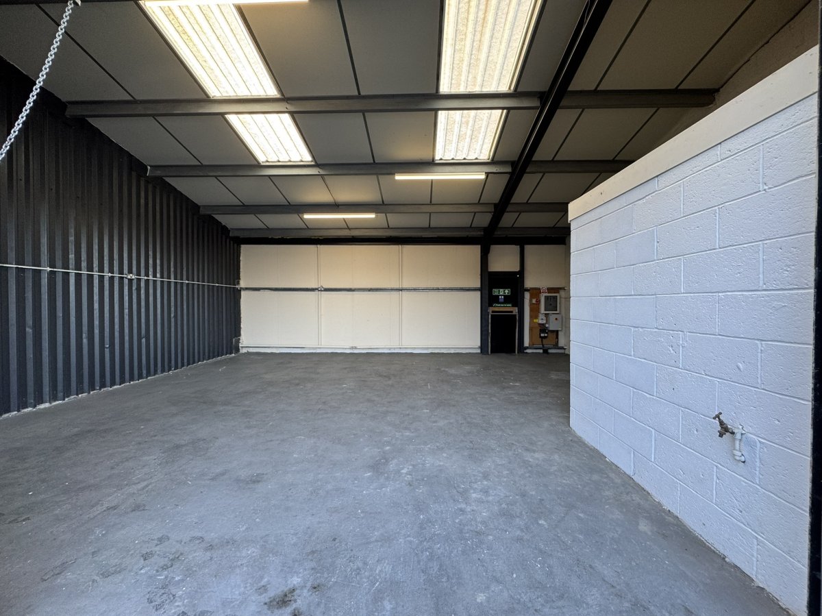 Industrial Unit in Doncaster - photo 3