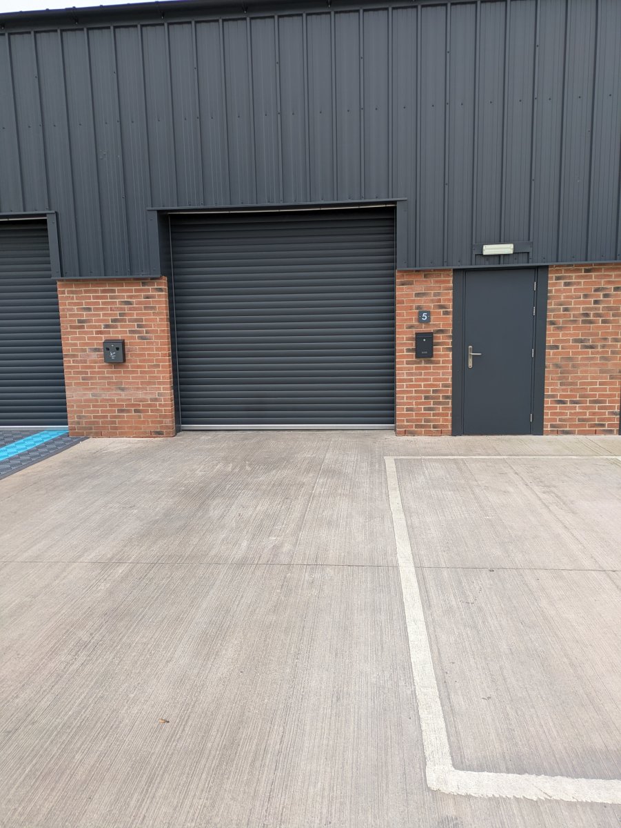Industrial in Stretton