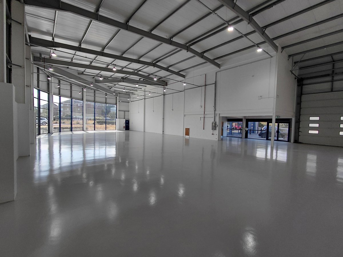 Industrial Unit in Croydon - photo 3
