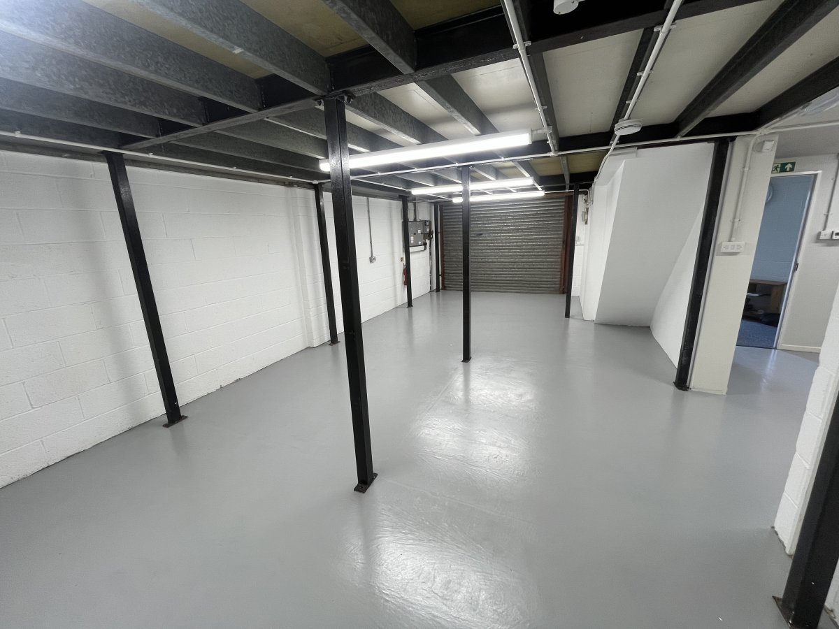 Industrial Unit in Loughborough - photo 4