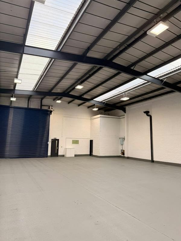 Industrial Unit in Eastleigh - photo 4