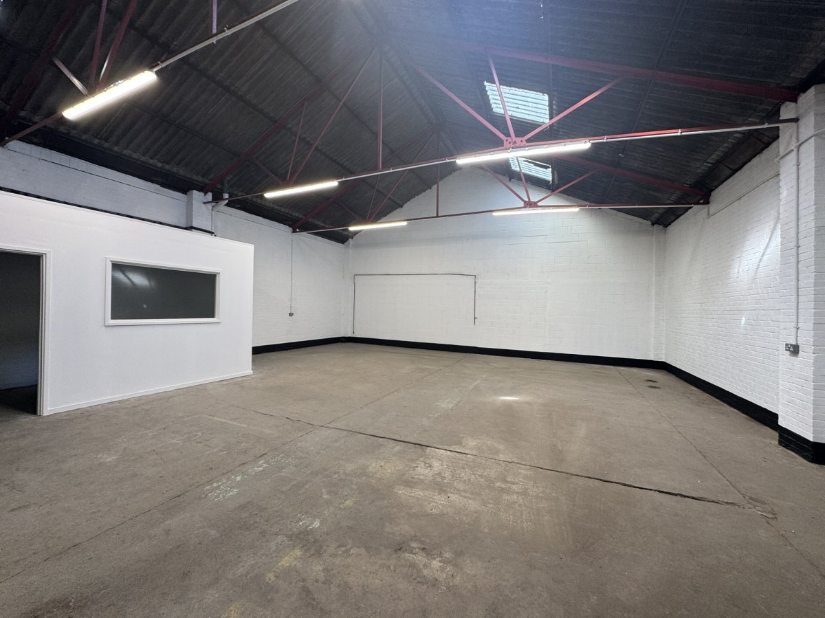 Industrial Unit in Werrington - photo 3