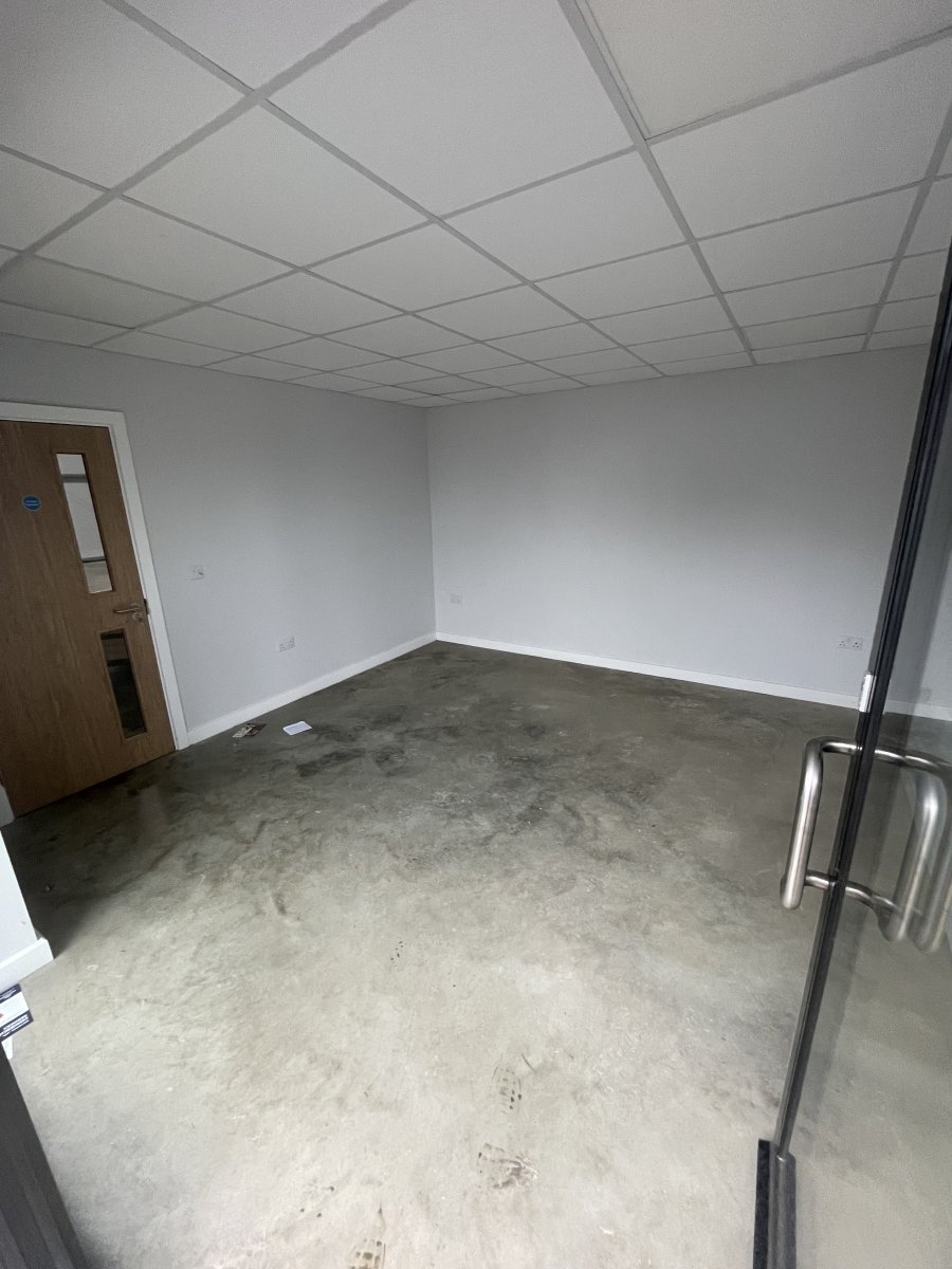 Industrial Unit in Peterborough - photo 4