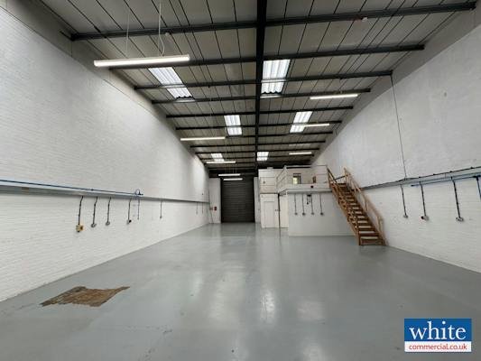 Industrial Unit in Banbury - photo 3