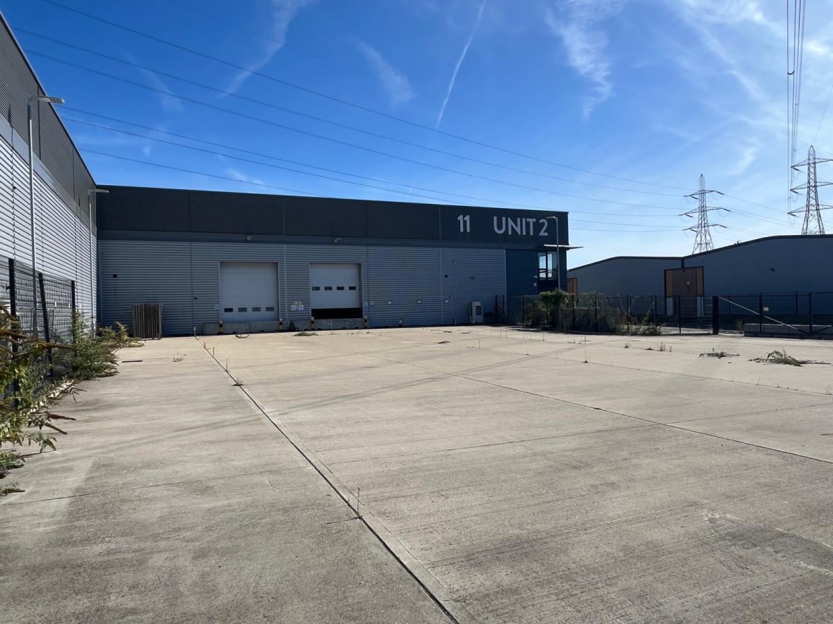 Industrial Unit in Croydon - photo 2