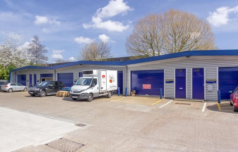 Industrial Unit in London - photo 4
