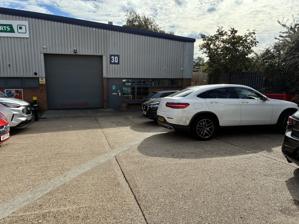 Industrial in Crayford