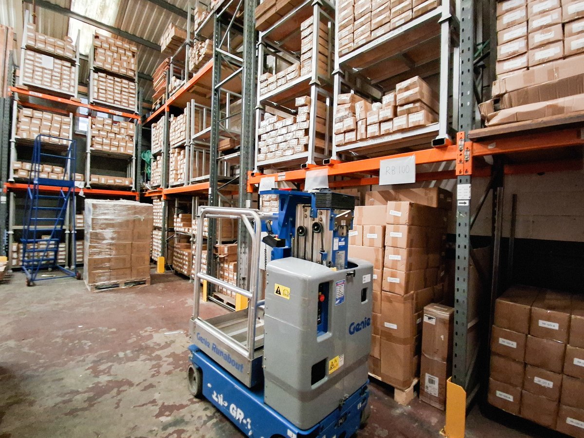 Industrial Unit in Lodge Farm Industrial Estate - photo 4