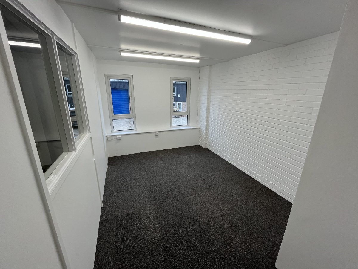 Industrial Unit in Colchester - photo 4