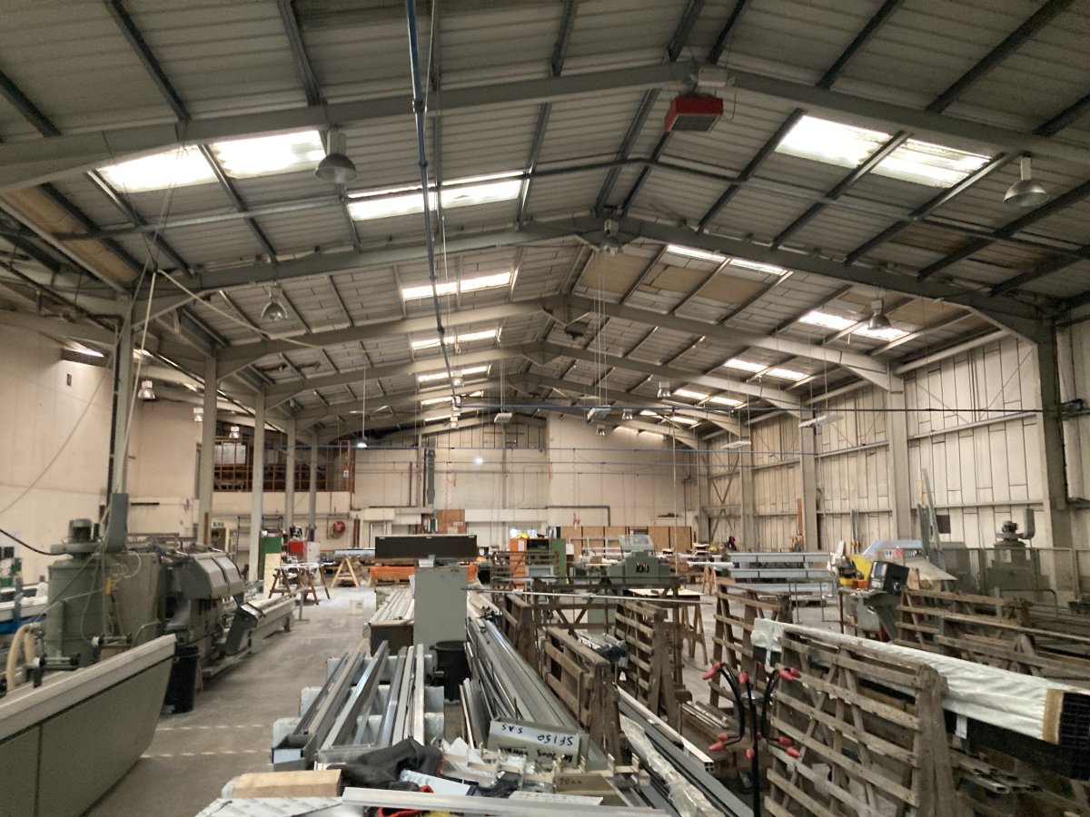Industrial Unit in Heatherhouse Industrial Estate - photo 3