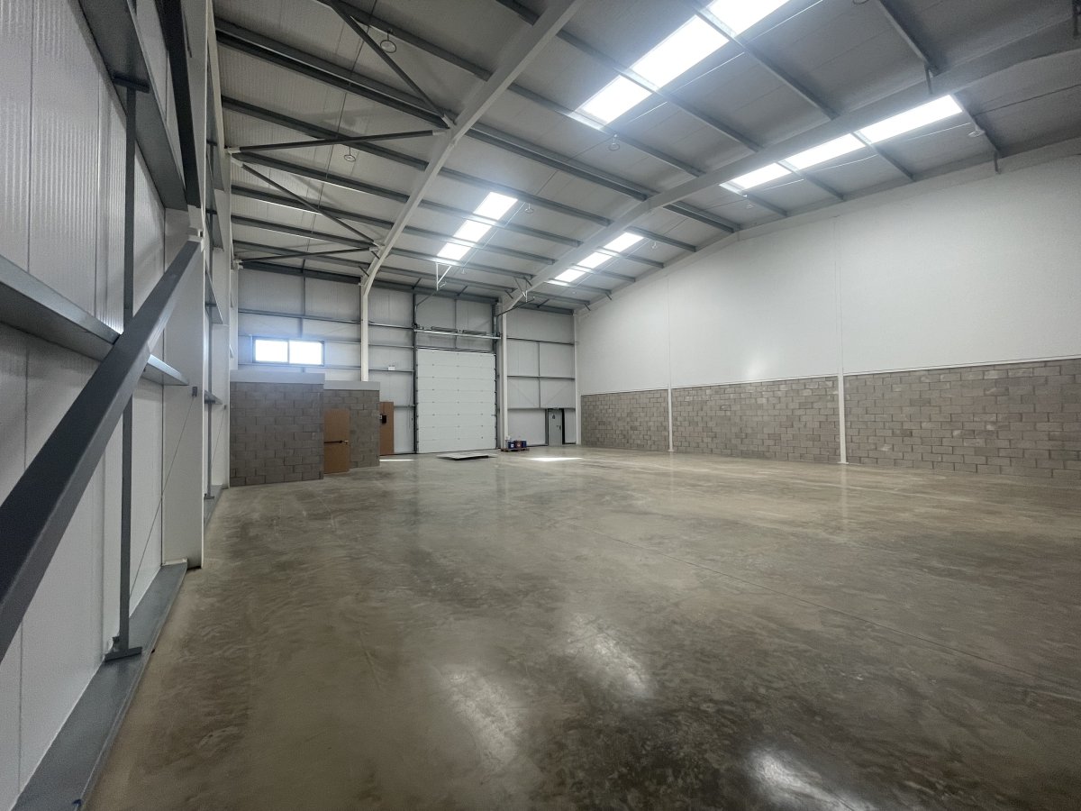 Industrial Unit in Peterborough - photo 4
