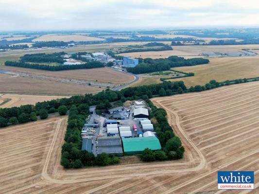 Industrial Unit in Chipping Norton - photo 2