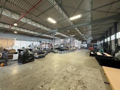 Industrial Unit in Peterborough - photo 3