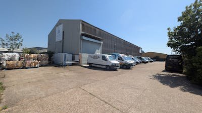 Industrial Unit in Southampton - photo 2