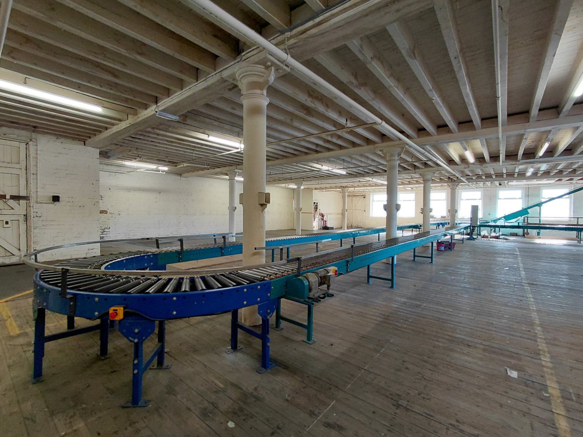 Industrial Unit in Bradford - photo 4