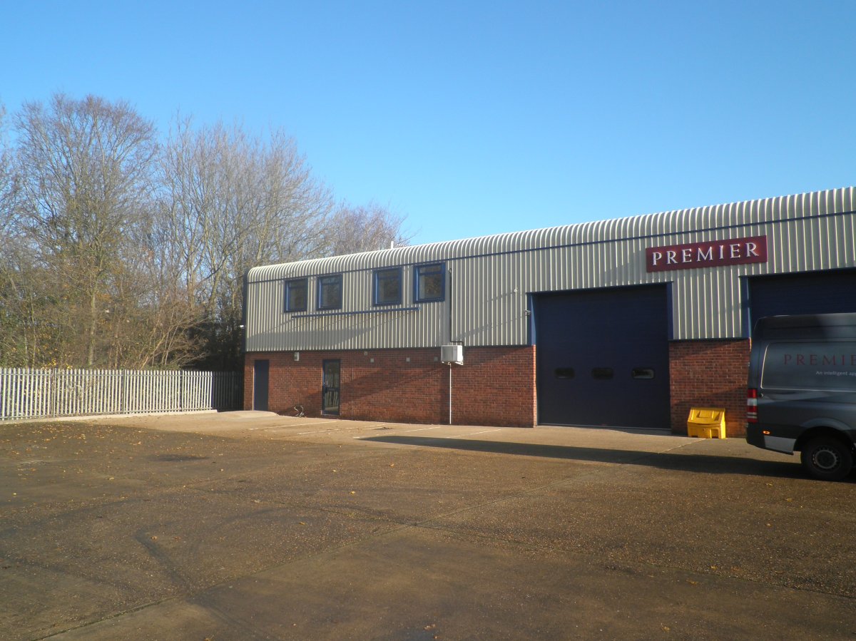 Industrial Unit in Peterborough - photo 3