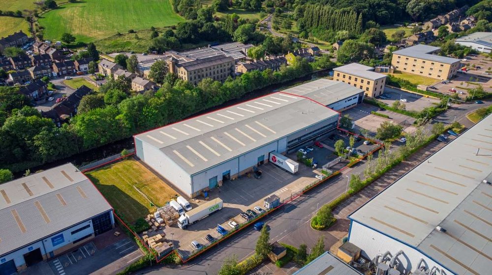 Commercial Units to let Brighouse Boxpod