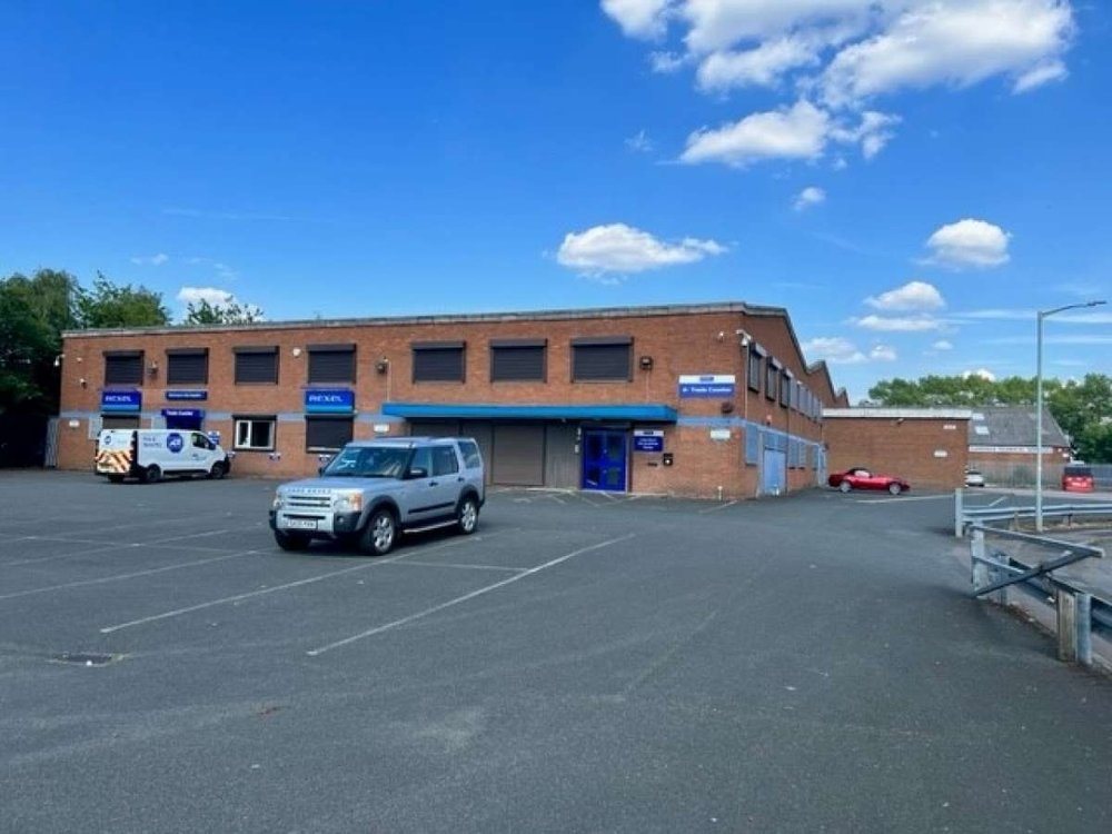 Commercial Units to let Willenhall Boxpod