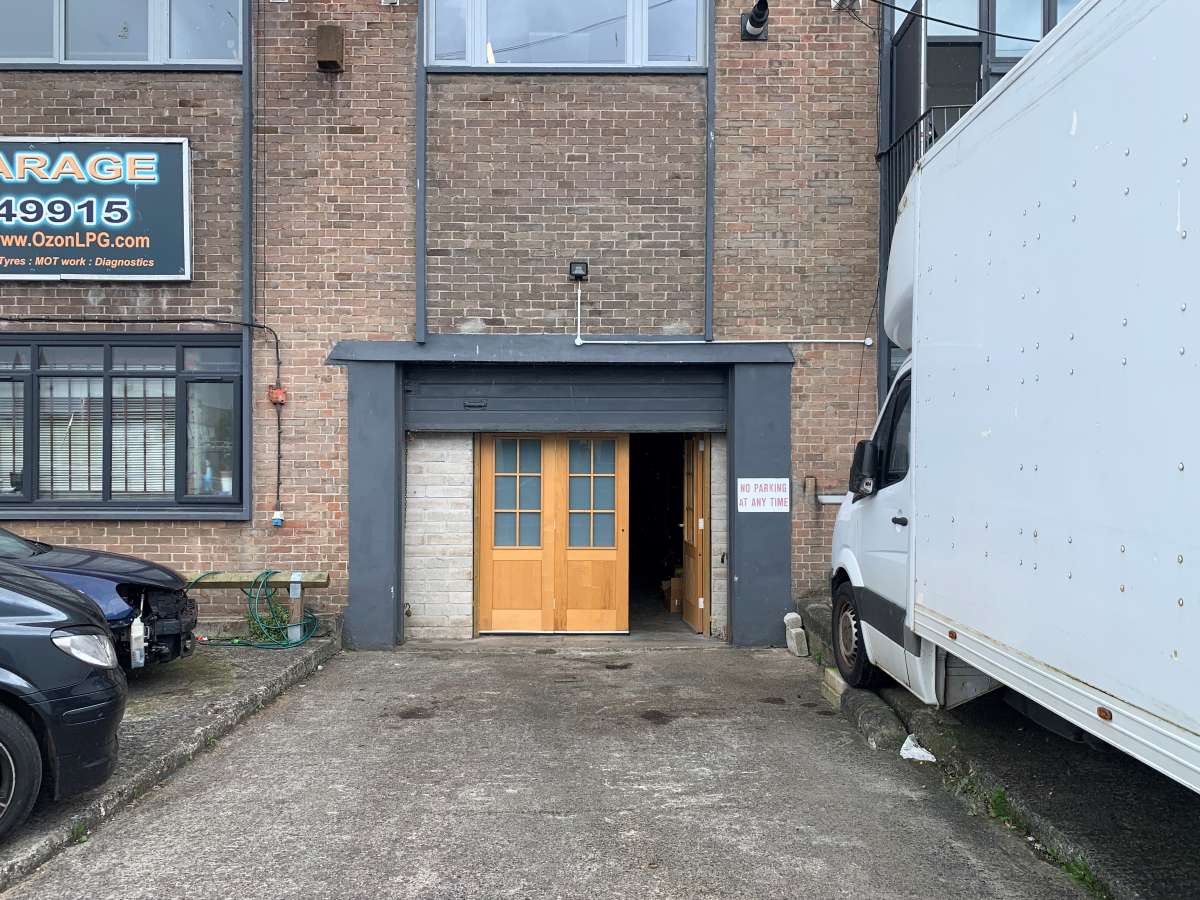 Commercial Units to let Plymouth Boxpod