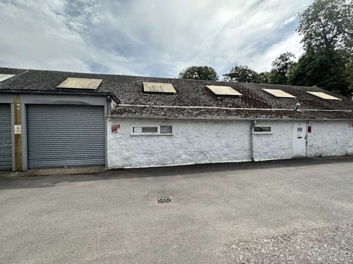 Commercial Units to let Farnham Boxpod