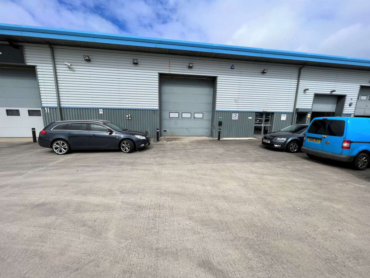 Commercial Units to let Redruth Boxpod