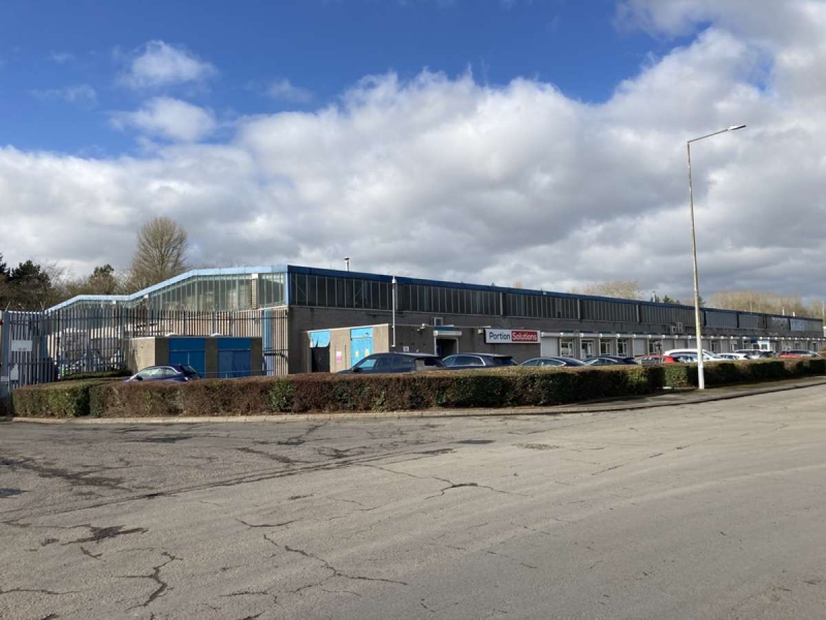 Commercial Units to let Telford Boxpod