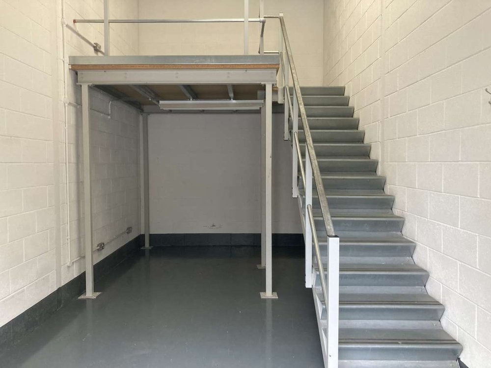 Industrial Unit in Rochester - photo 2