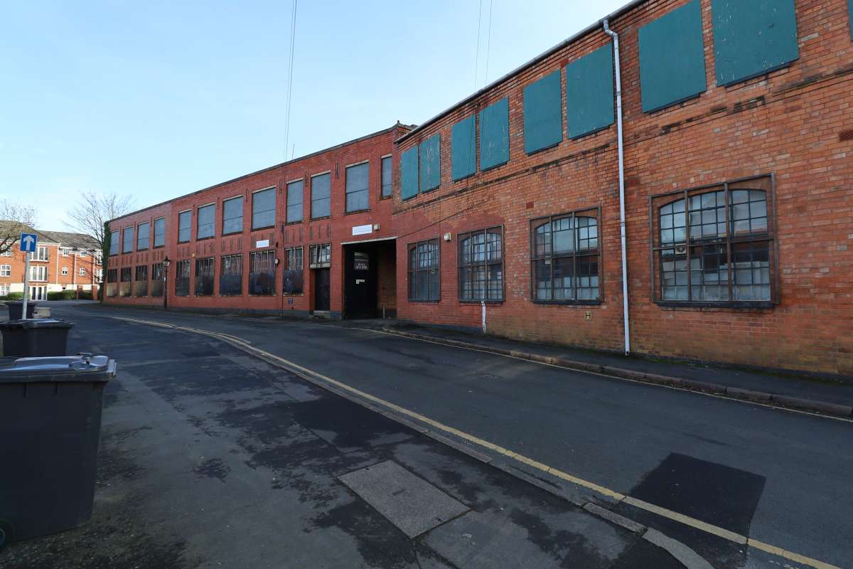 Commercial Units to let Hinckley Boxpod