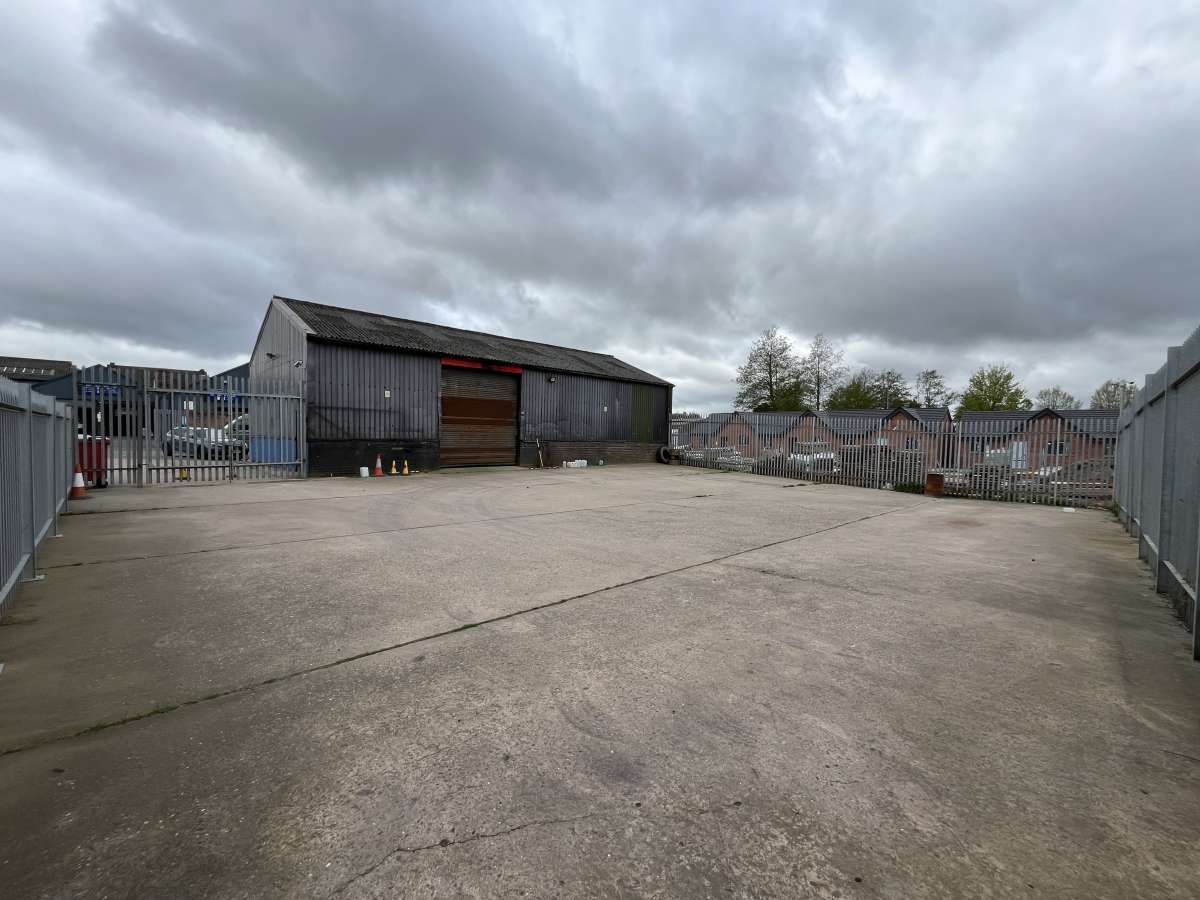 Commercial Units to let Coalville Boxpod